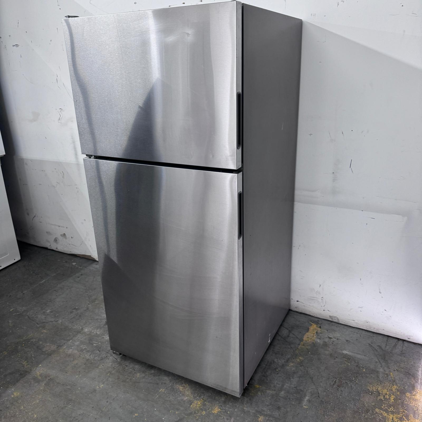 Amana Stainless Steel Top and Bottom Refrigerator Amana Stainless Steel Top and Bottom Refrigerator